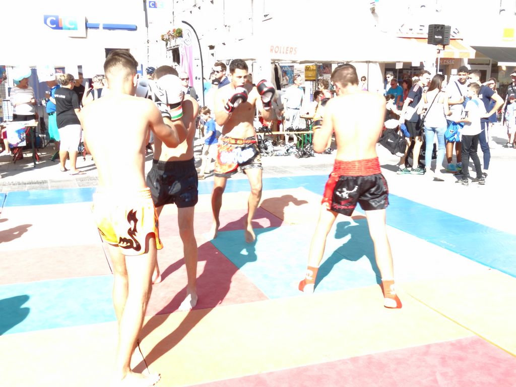 
Fêtes du sport.Lons le Saunier septembre 2016 - Energy Fight Club energy_fight_club__26_.jpg (large)
