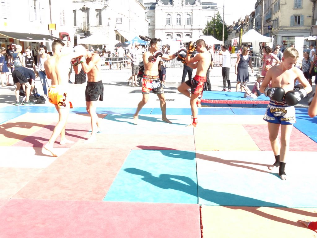 
Fêtes du sport.Lons le Saunier septembre 2016 - Energy Fight Club energy_fight_club__41_.jpg (large)