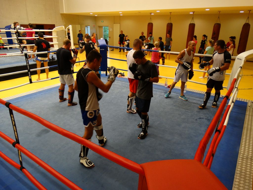 Entrainement Boxe Thaï.Dojo Lons le Saunier septembre 2016 - Energy Fight Club energy_fight_club__42_.jpg (large)
