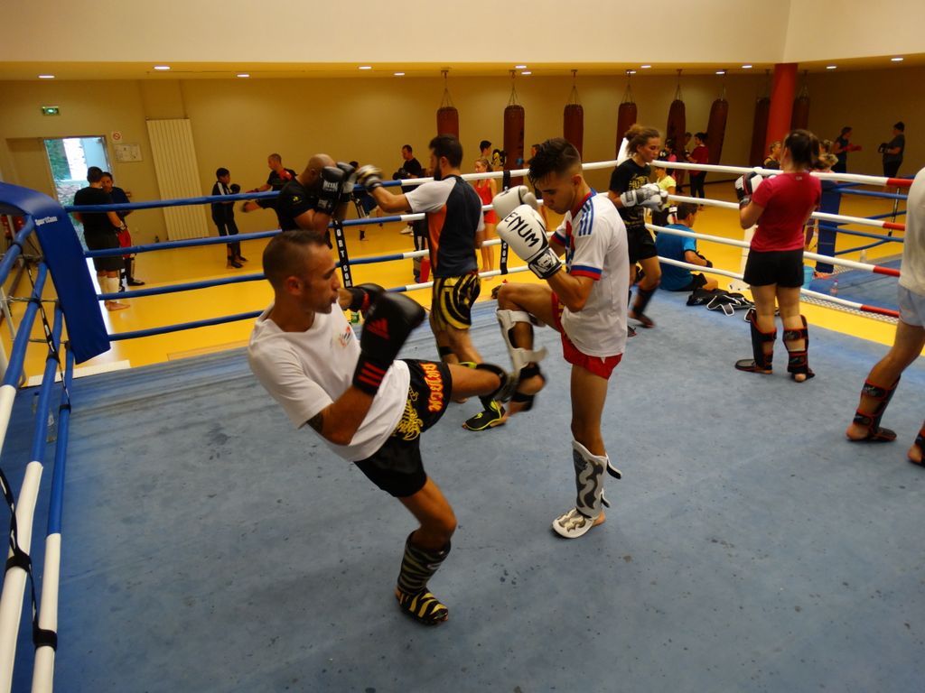 Entrainement Boxe Thaï.Dojo Lons le Saunier septembre 2016 - Energy Fight Club energy_fight_club__60_.jpg (large)