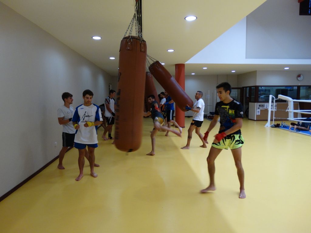 Entrainement Boxe Thaï.Dojo Lons le Saunier septembre 2016 - Energy Fight Club energy_fight_club__7_.jpg (large)