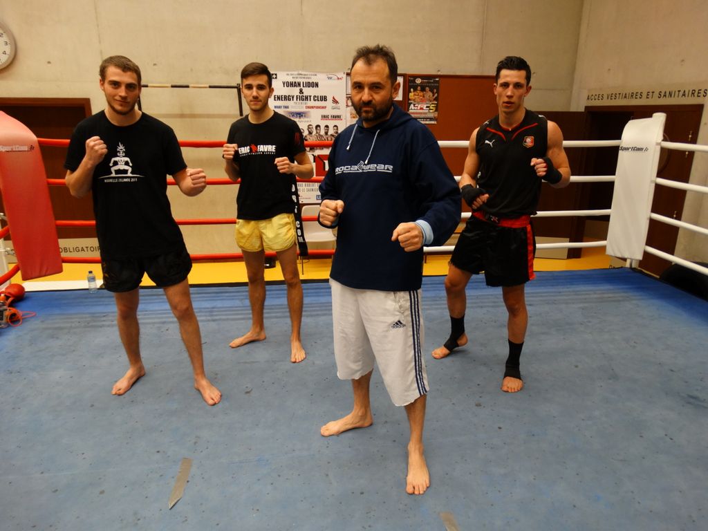 Entrainement 2017 - 2018 avec le nouveau tapis de ring Venum - Energy Fight Club dsc03143.jpg (large)
