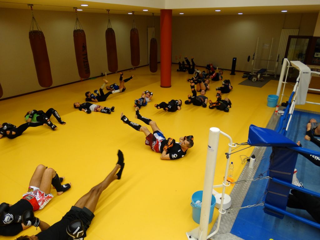 Entrainement 2017 - 2018 avec le nouveau tapis de ring Venum - Energy Fight Club dsc03150.jpg (large)