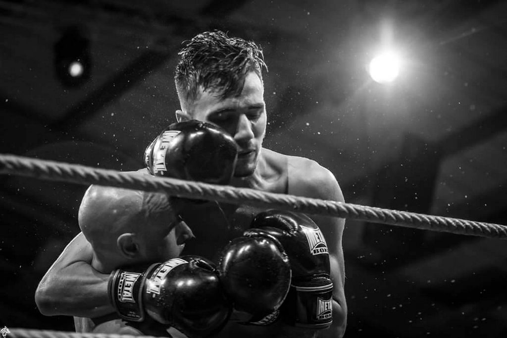 Gala en Suisse 2017 - Energy Fight Club 22243701_1408322452596393_1464275251_o.jpg (large)