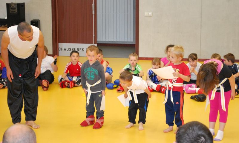 Passage ceintures jeunes 2014 - Energy Fight Club 52.jpg (large)