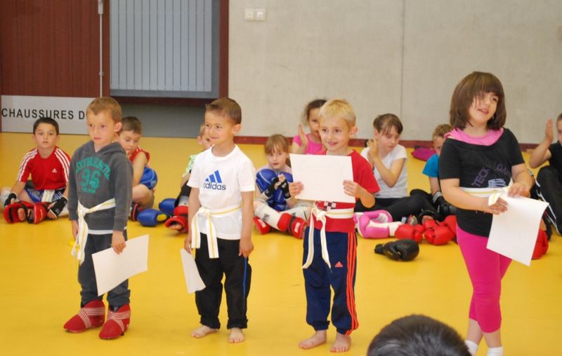 Passage ceintures jeunes 2014 - Energy Fight Club 53.jpg (large)