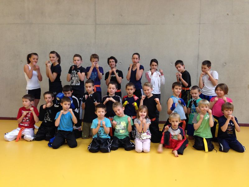 Groupe jeunes 2013 - Energy Fight Club img_4572.jpg (large)