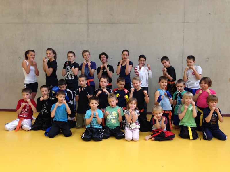 Groupe jeunes 2013 - Energy Fight Club img_4575.jpg (large)